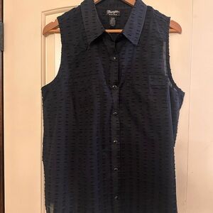 Wrangler Black Sleeveless Button Down Shirt